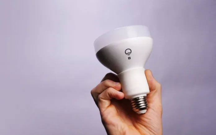 Come funziona una lampadina WiFi? Come funziona una lampadina WiFi?