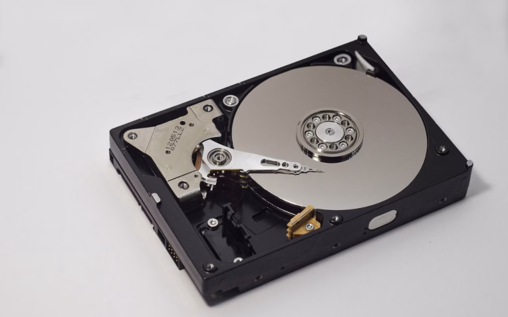 Come installare un Hard Disk - Guida completa